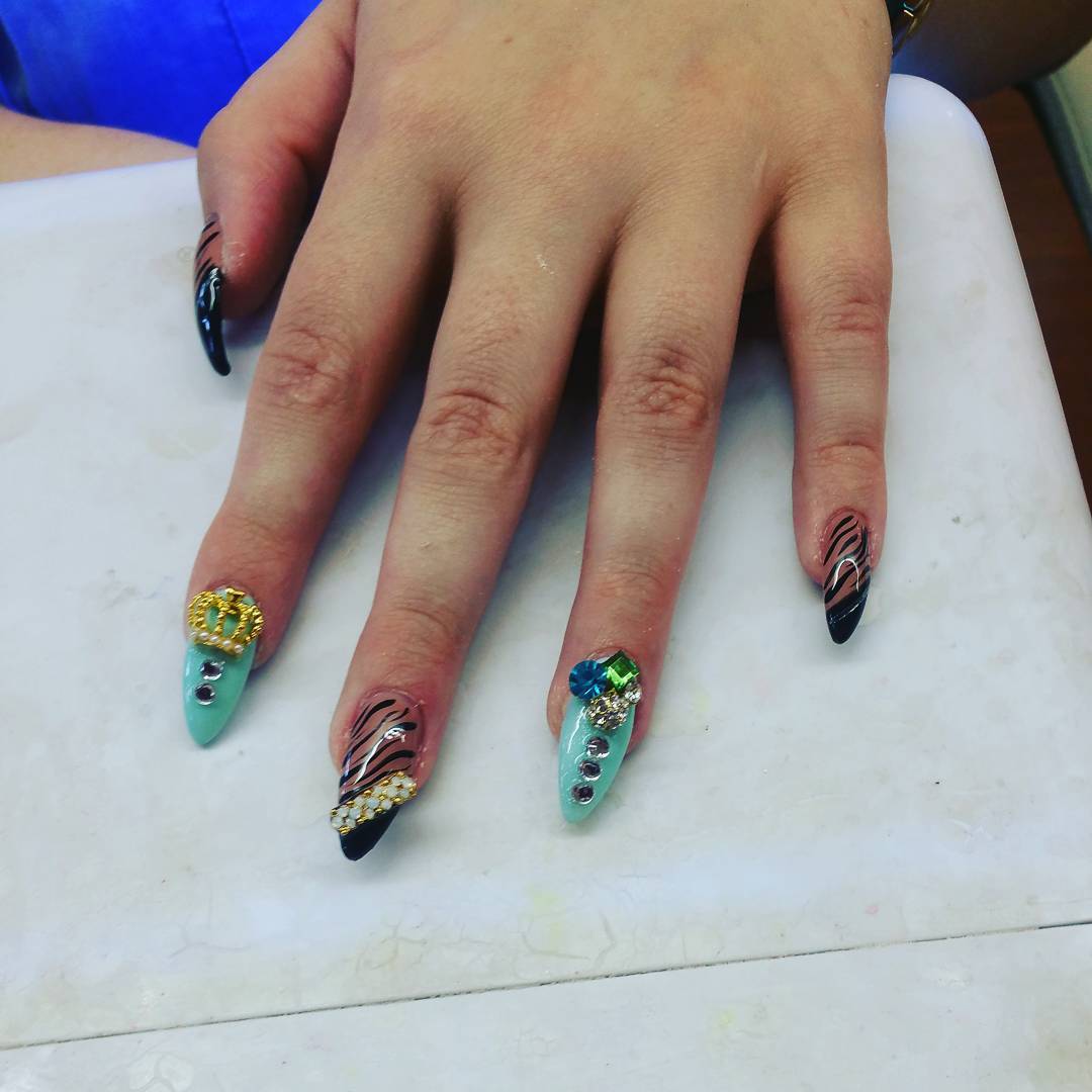 Gallery Nails